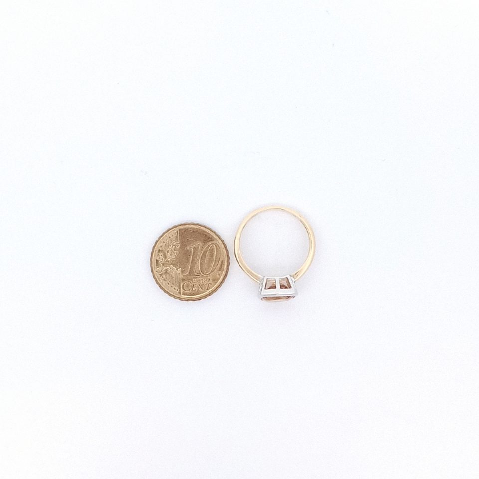 Gelb- und Weißgoldener Ring mit Citrin