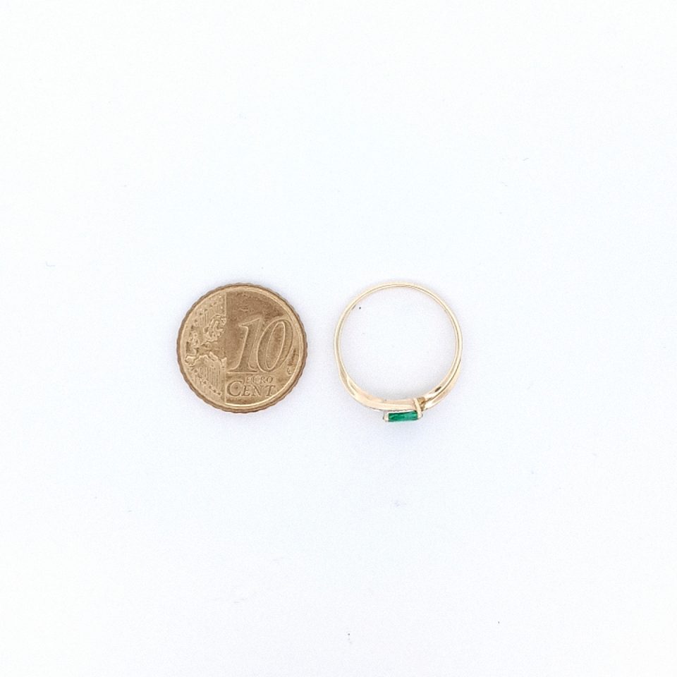 Gelbgoldring mit Smaragd und Brillanten