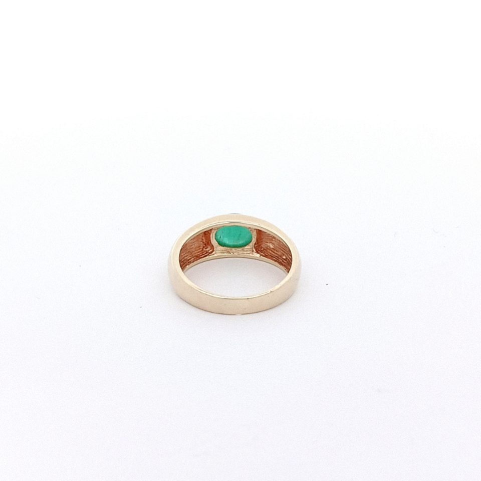 Gelbgoldring mit Smaragd, 14 Karat